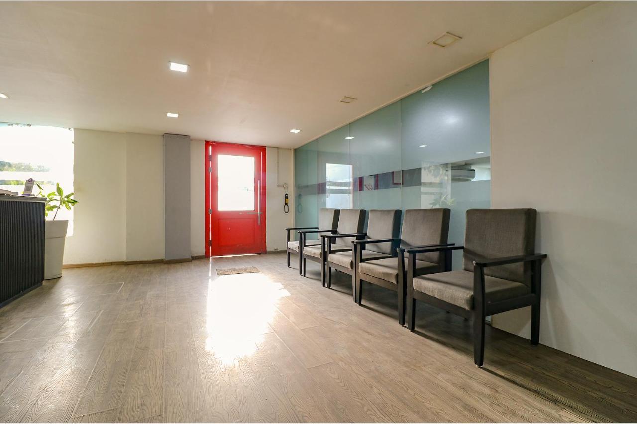 דלהי Fabhotel The Chaitanyas Rohini Sec 18 מראה חיצוני תמונה